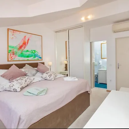 Apartmán Sea View Apartments & Rooms