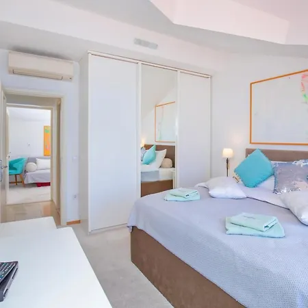 Apartment Sea View Apartments & Rooms Slano